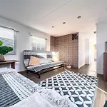 Tatil Evi Holender Z Prywatnym Ogrodkiem - 200m Od Plazy W Centrum